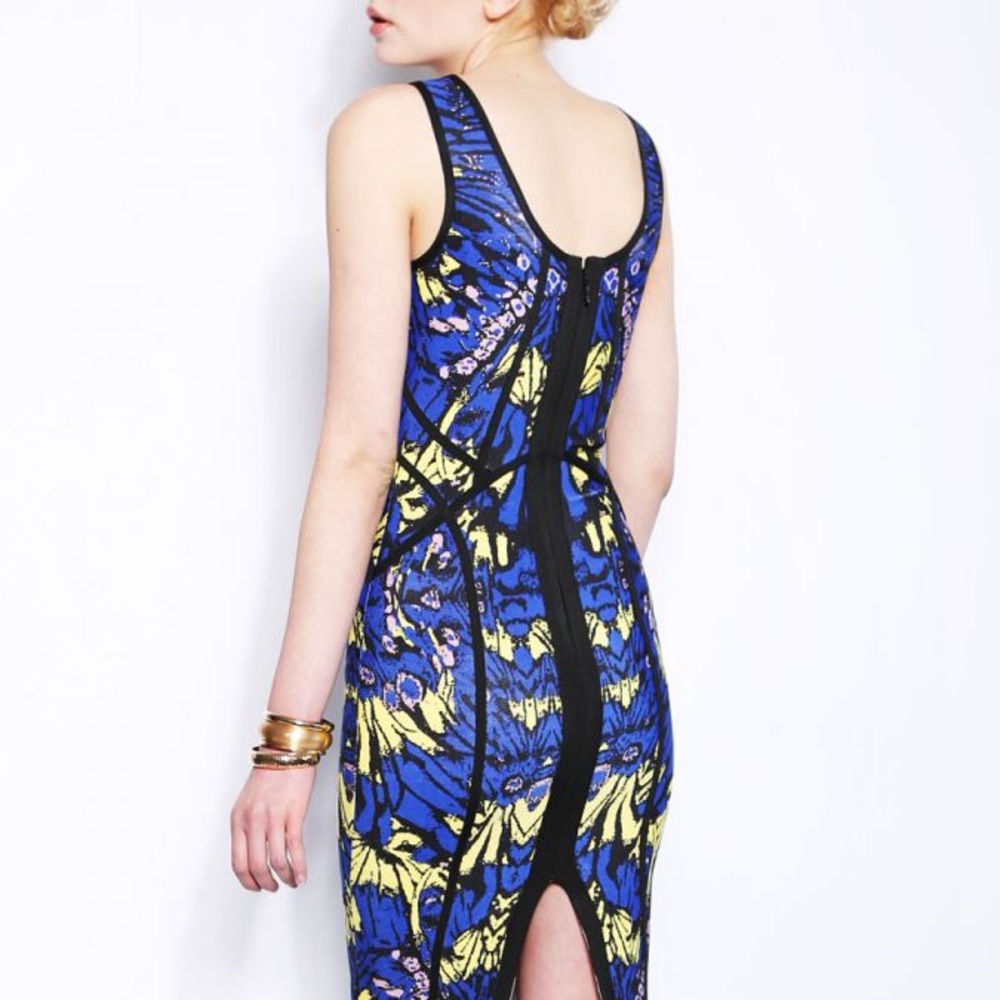 Dress - Picture 3 of 3